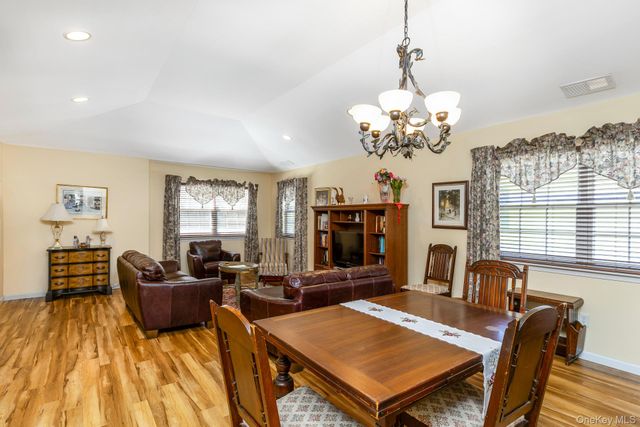 1204 Aerie Way 1204, East Quogue, NY 11942