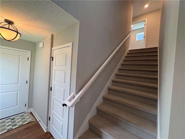 8705 SW Edgewater Drive, Blue Springs, MO 64064