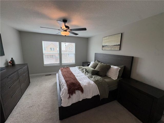8705 SW Edgewater Drive, Blue Springs, MO 64064