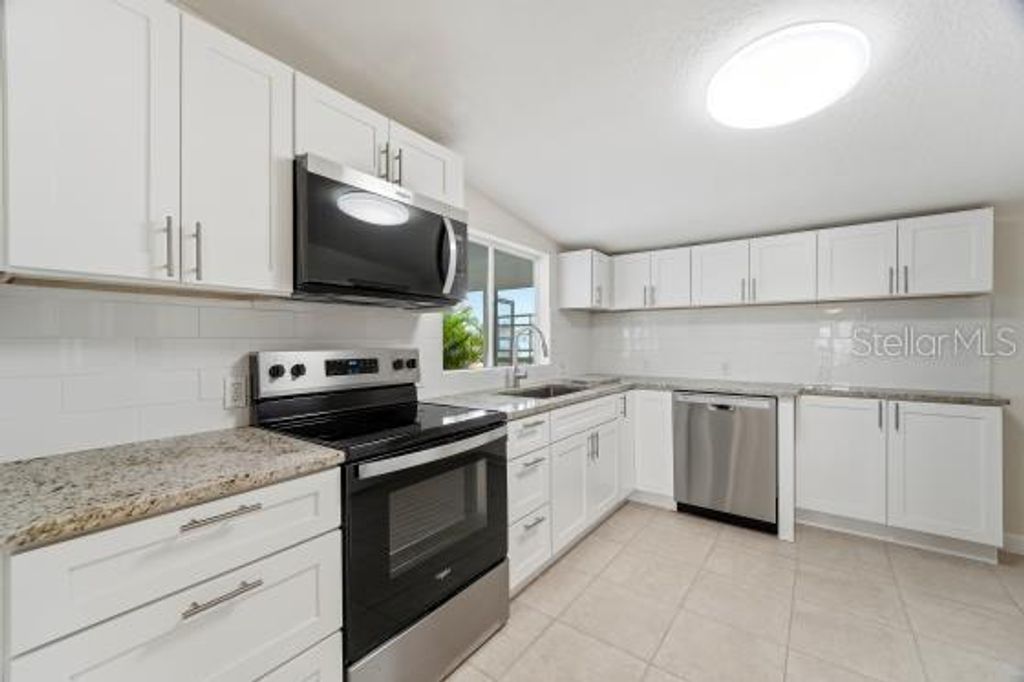 Image 24 of property listing at 4127 GARDNER DRIVE, Port Charlotte, FL 33952