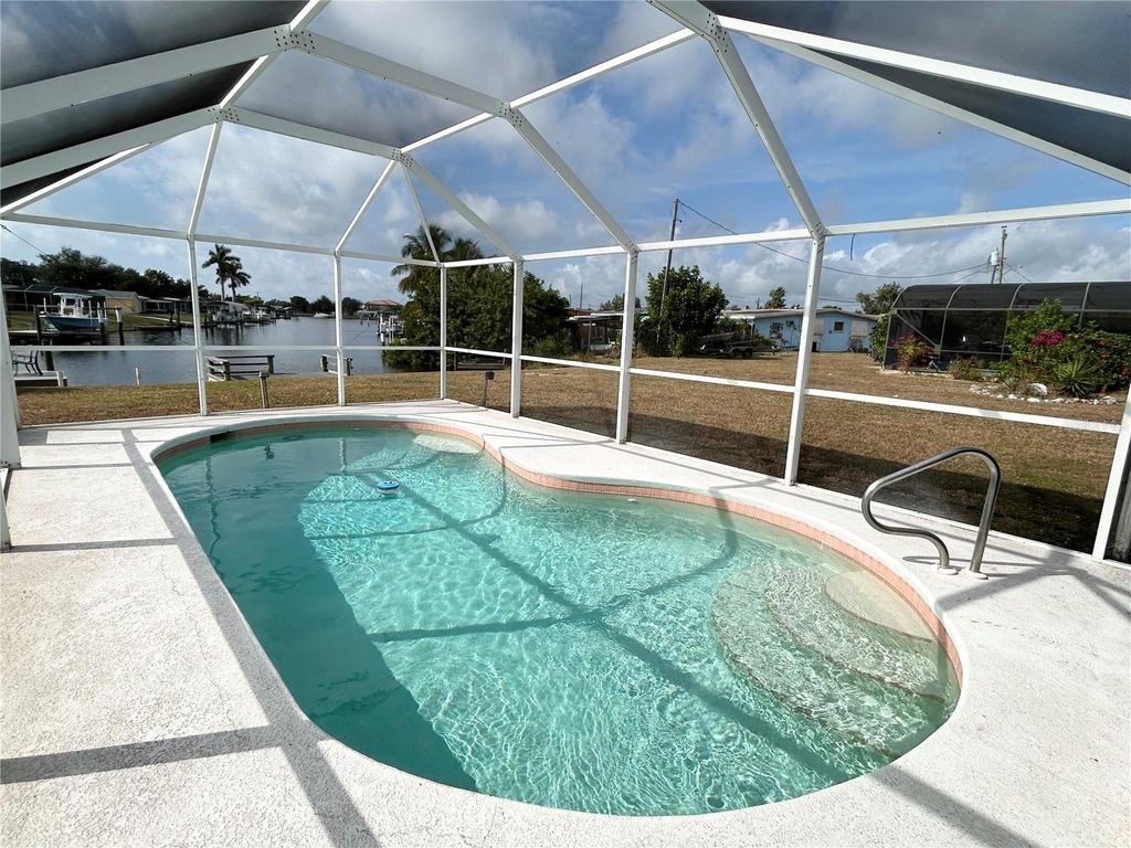 Image 35 of property listing at 4127 GARDNER DRIVE, Port Charlotte, FL 33952
