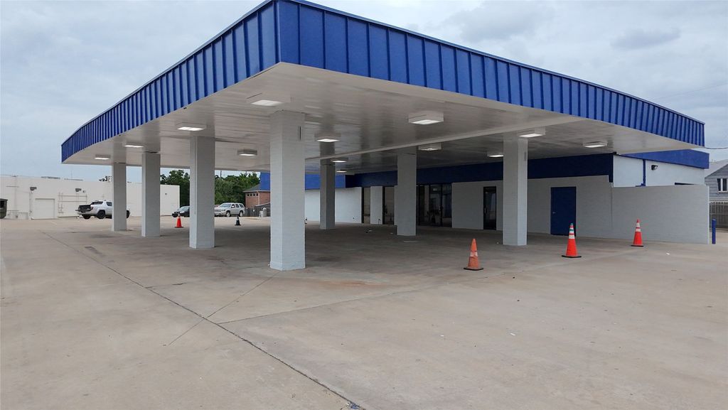 5780 W Pleasant Ridge, Arlington, TX 76011