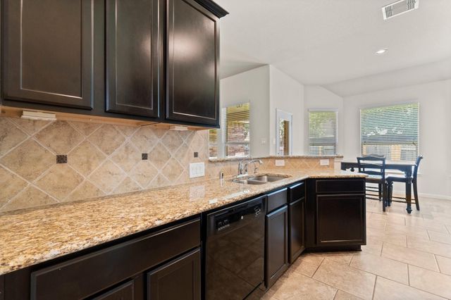 118 Red Deer Place, Montgomery, TX 77316