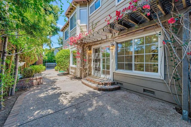 100 Danbury Lane, Redwood City, CA 94061