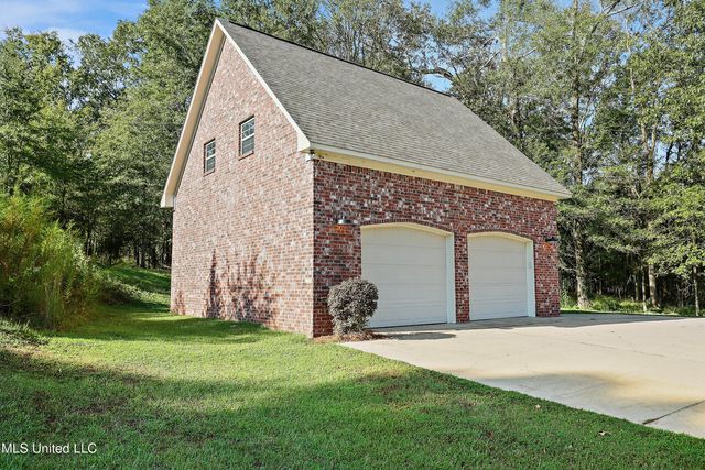 130 Bellemeade Drive, Clinton, MS 39056