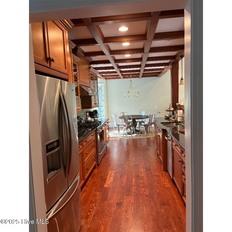 Image 9 of property listing at 680 N Bethesda Road, Southern Pines, NC 28387