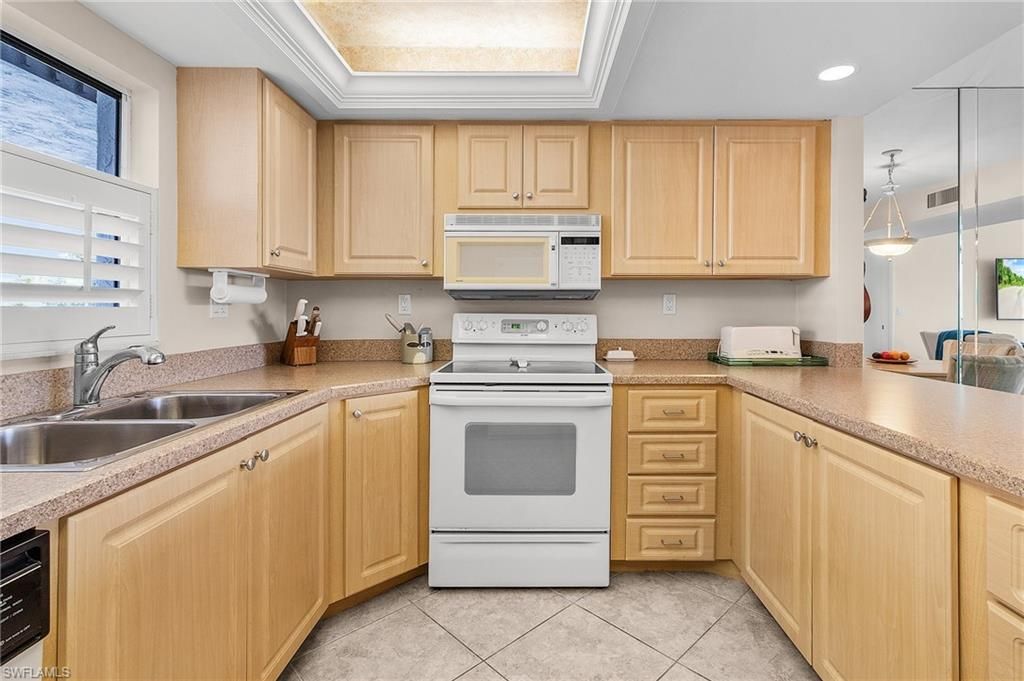 4585 Trawler CT 303, FORT MYERS, FL 33919 — photo 3