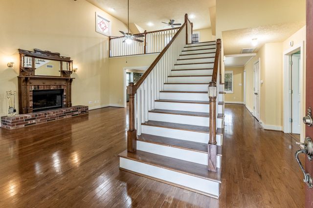 18 Allbritton Road, Huntsville, TX 77320