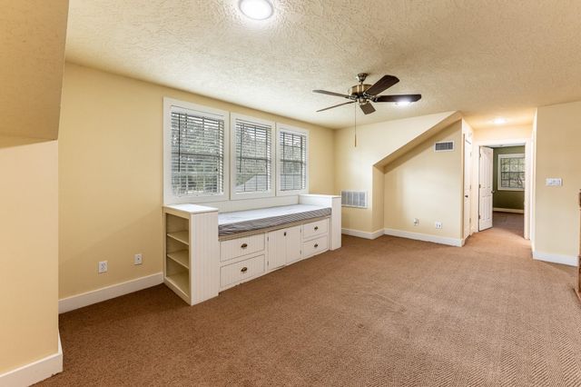 18 Allbritton Road, Huntsville, TX 77320