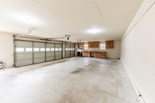 18 Allbritton Road, Huntsville, TX 77320