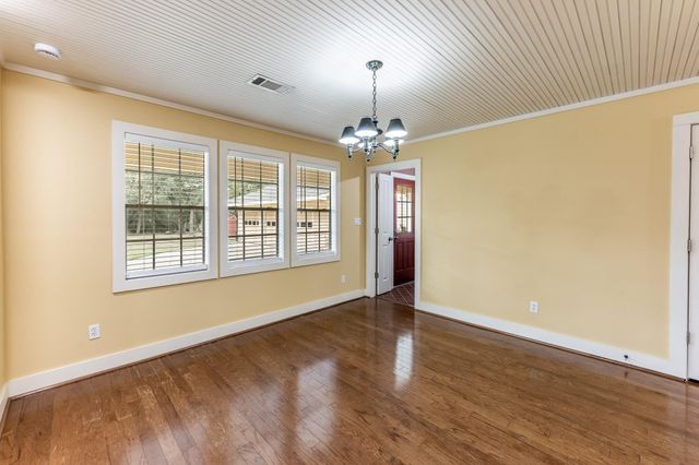 18 Allbritton Road, Huntsville, TX 77320