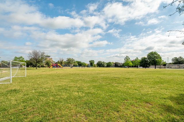 1215 Mallard Creek, Aubrey, TX 76227