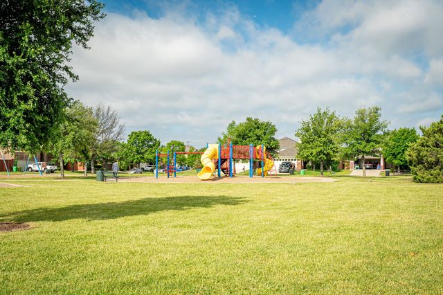 1215 Mallard Creek, Aubrey, TX 76227