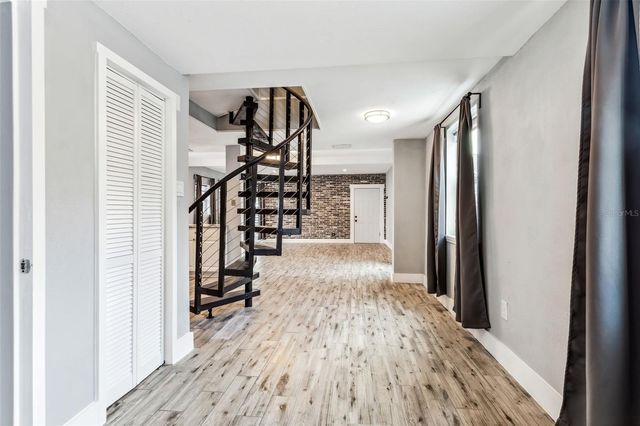 1159 35TH AVENUE N, St Petersburg, FL 33704