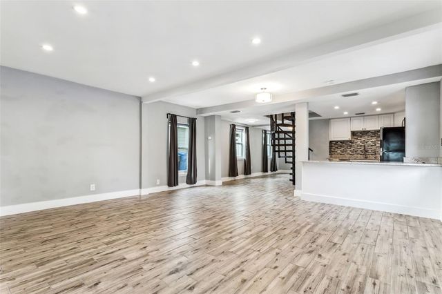 1159 35TH AVENUE N, St Petersburg, FL 33704