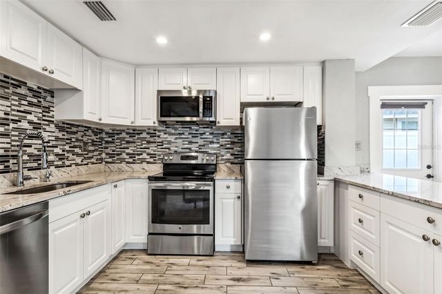 1159 35TH AVENUE N, St Petersburg, FL 33704