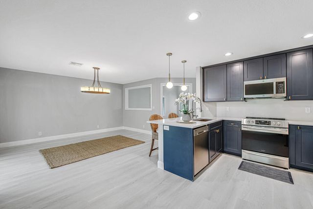 4825 SE Chiles Court, Stuart, FL 34997