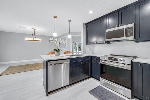 4825 SE Chiles Court, Stuart, FL 34997