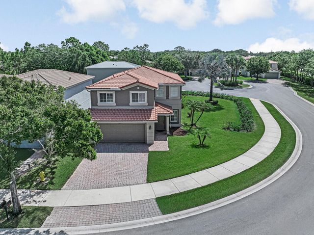 4825 SE Chiles Court, Stuart, FL 34997