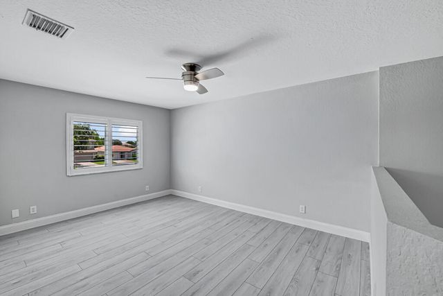 4825 SE Chiles Court, Stuart, FL 34997