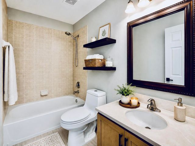 4825 SE Chiles Court, Stuart, FL 34997