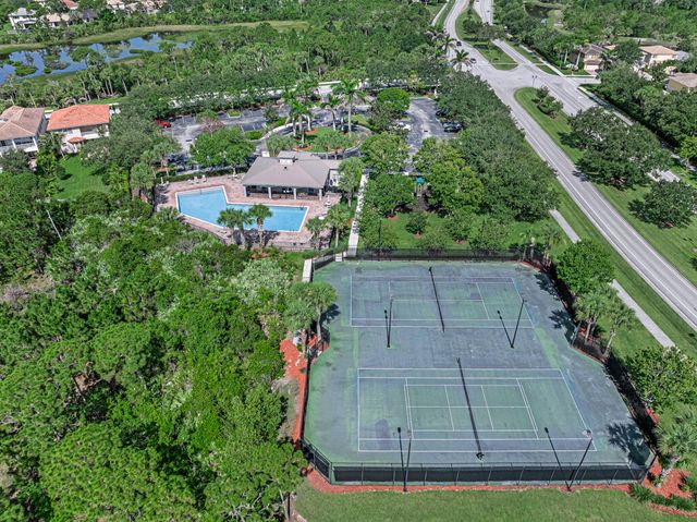 4825 SE Chiles Court, Stuart, FL 34997