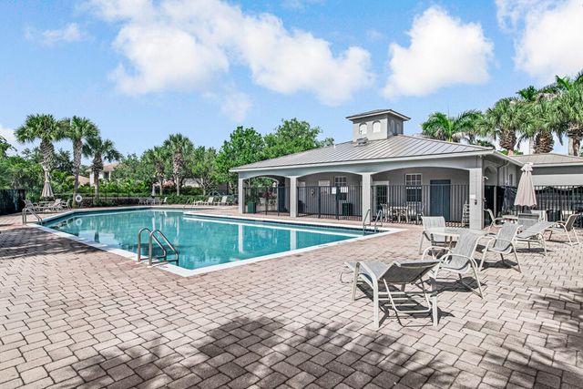 4825 SE Chiles Court, Stuart, FL 34997
