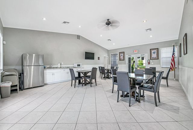 4825 SE Chiles Court, Stuart, FL 34997