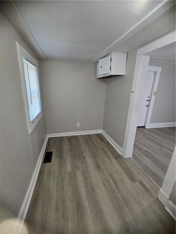 3738 BROOKLYN Avenue, Kansas City, MO 64109