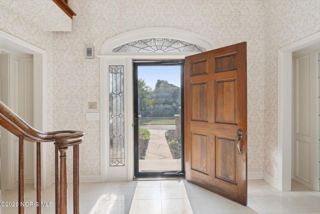 2949 Secretariat Road, Ottawa Hills, OH 43615