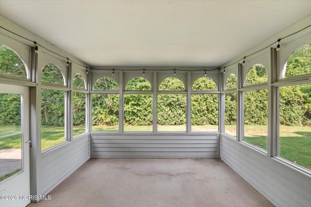 2949 Secretariat Road, Ottawa Hills, OH 43615