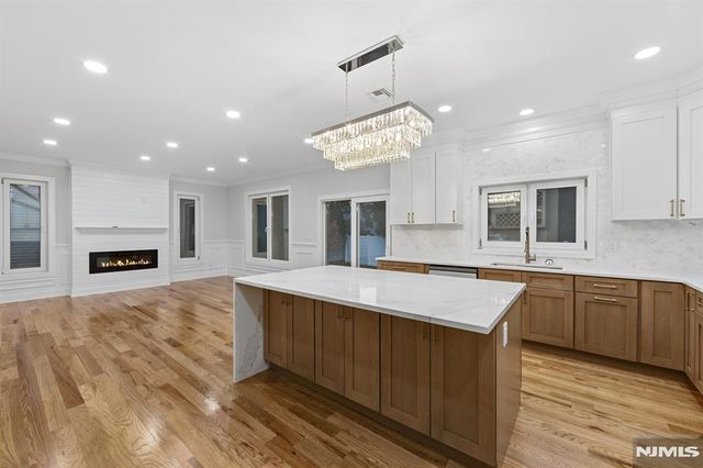 31-07 Morlot Avenue, Fair Lawn, NJ 07410