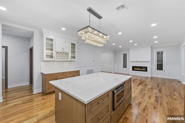 31-07 Morlot Avenue, Fair Lawn, NJ 07410