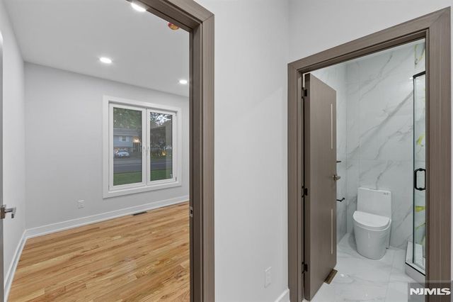 31-07 Morlot Avenue, Fair Lawn, NJ 07410