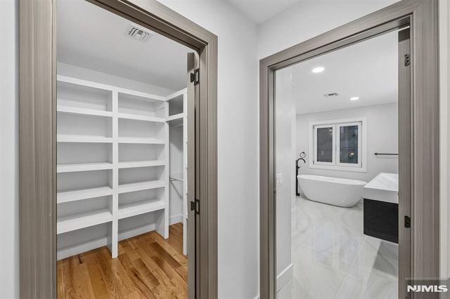 31-07 Morlot Avenue, Fair Lawn, NJ 07410