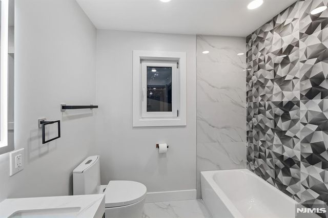 31-07 Morlot Avenue, Fair Lawn, NJ 07410