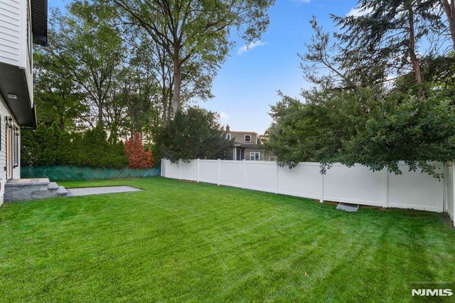 31-07 Morlot Avenue, Fair Lawn, NJ 07410