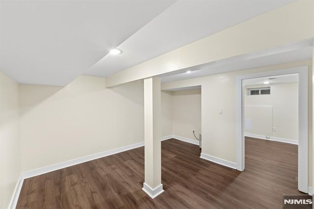 31-07 Morlot Avenue, Fair Lawn, NJ 07410
