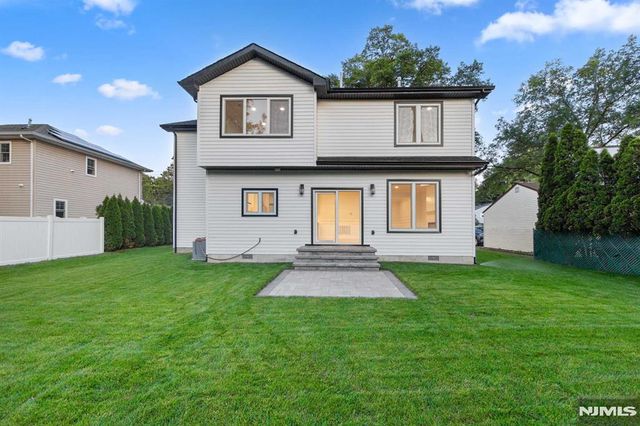 31-07 Morlot Avenue, Fair Lawn, NJ 07410