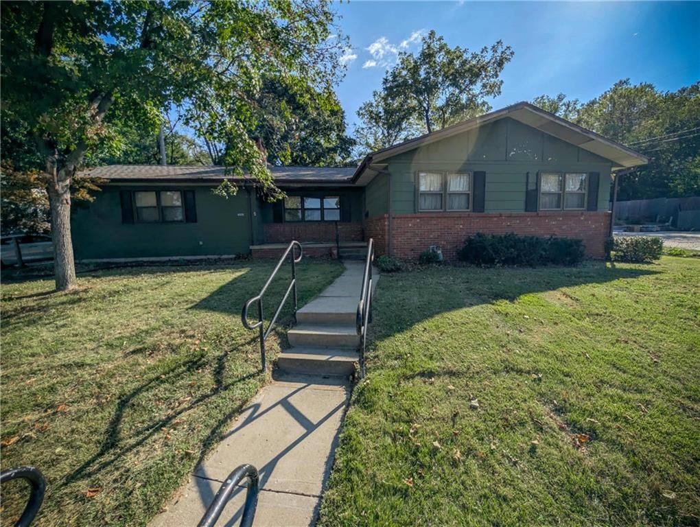 6525 King Hill Avenue, St Joseph, MO 64504