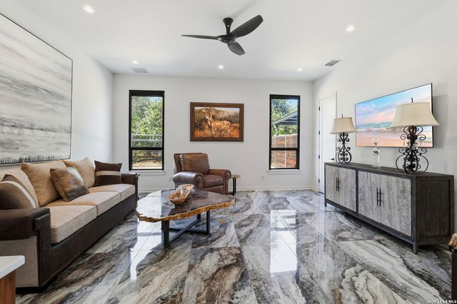 1459 Ledgebrook, Spring Branch, TX 78070