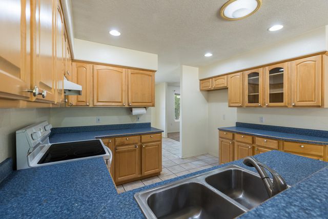 6 Archibeque Lane, Algodones, NM 87001