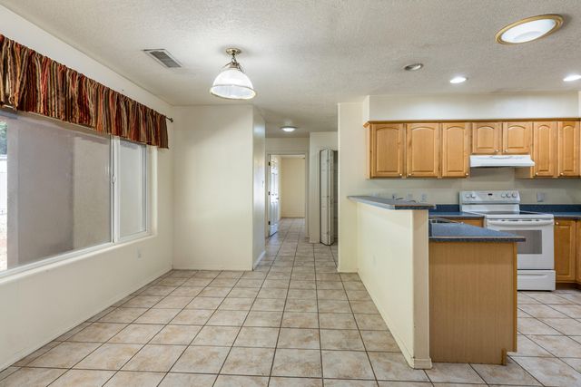 6 Archibeque Lane, Algodones, NM 87001