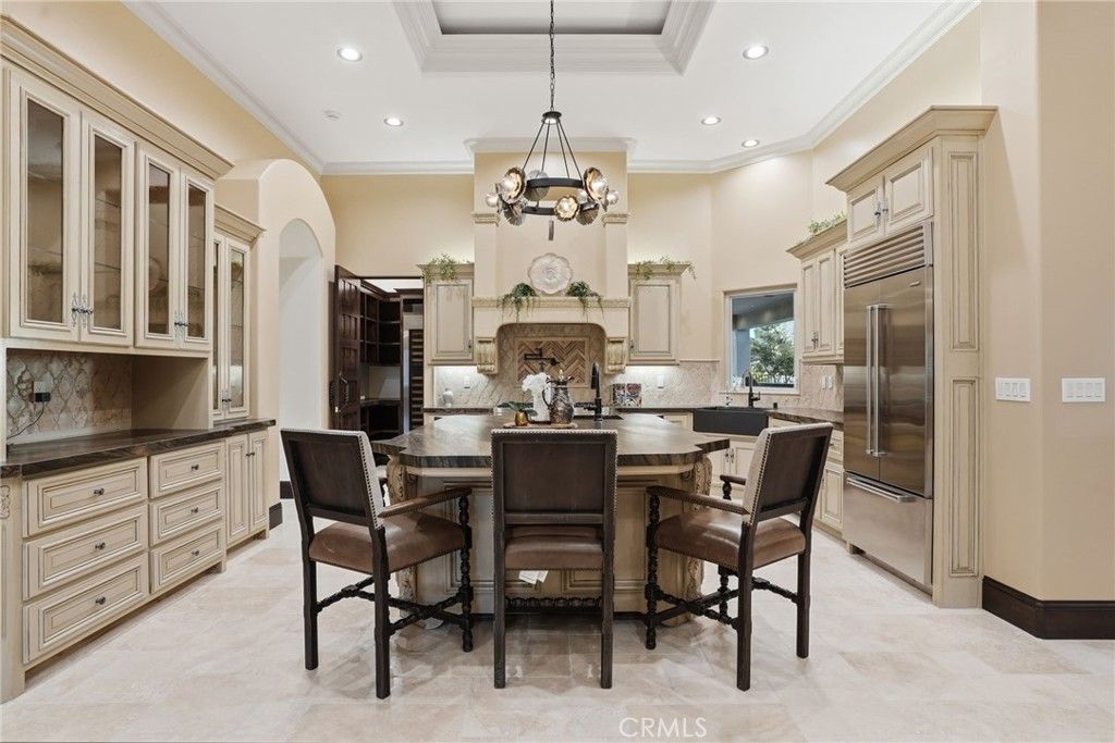 Image 17 of property listing at 15014 Thunder Valley Road, Bakersfield, CA 93314