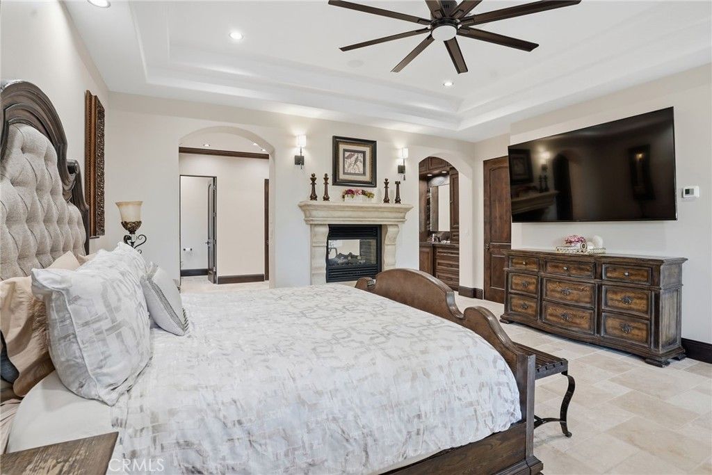 Image 21 of property listing at 15014 Thunder Valley Road, Bakersfield, CA 93314