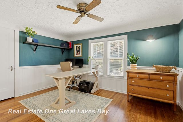 2250 Hemmeter Road, Saginaw, MI 48603