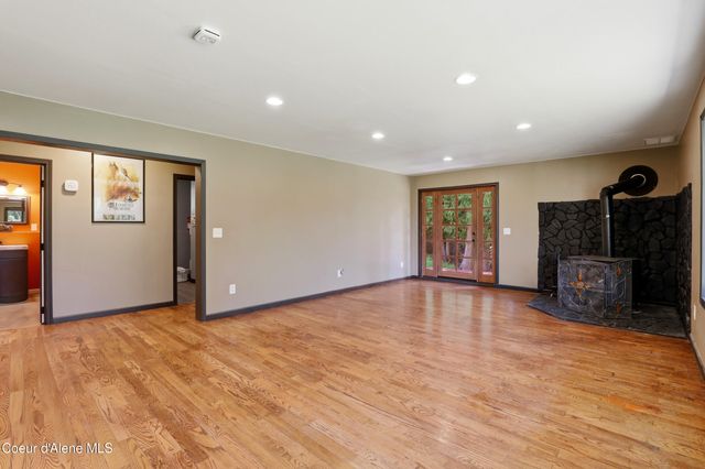 775 Three Bears RD, Priest River, ID 83856
