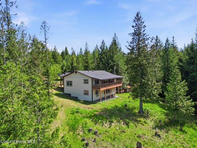 775 Three Bears RD, Priest River, ID 83856