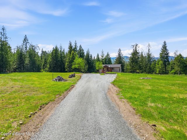 775 Three Bears RD, Priest River, ID 83856