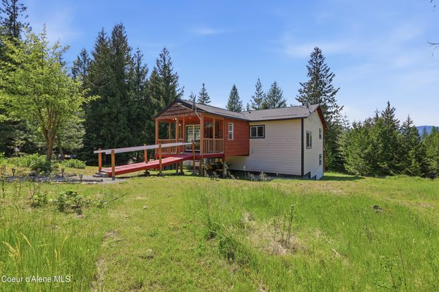 775 Three Bears RD, Priest River, ID 83856